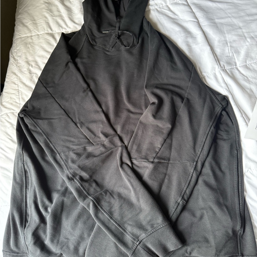 Lululemon men’s hoodie size 3XL